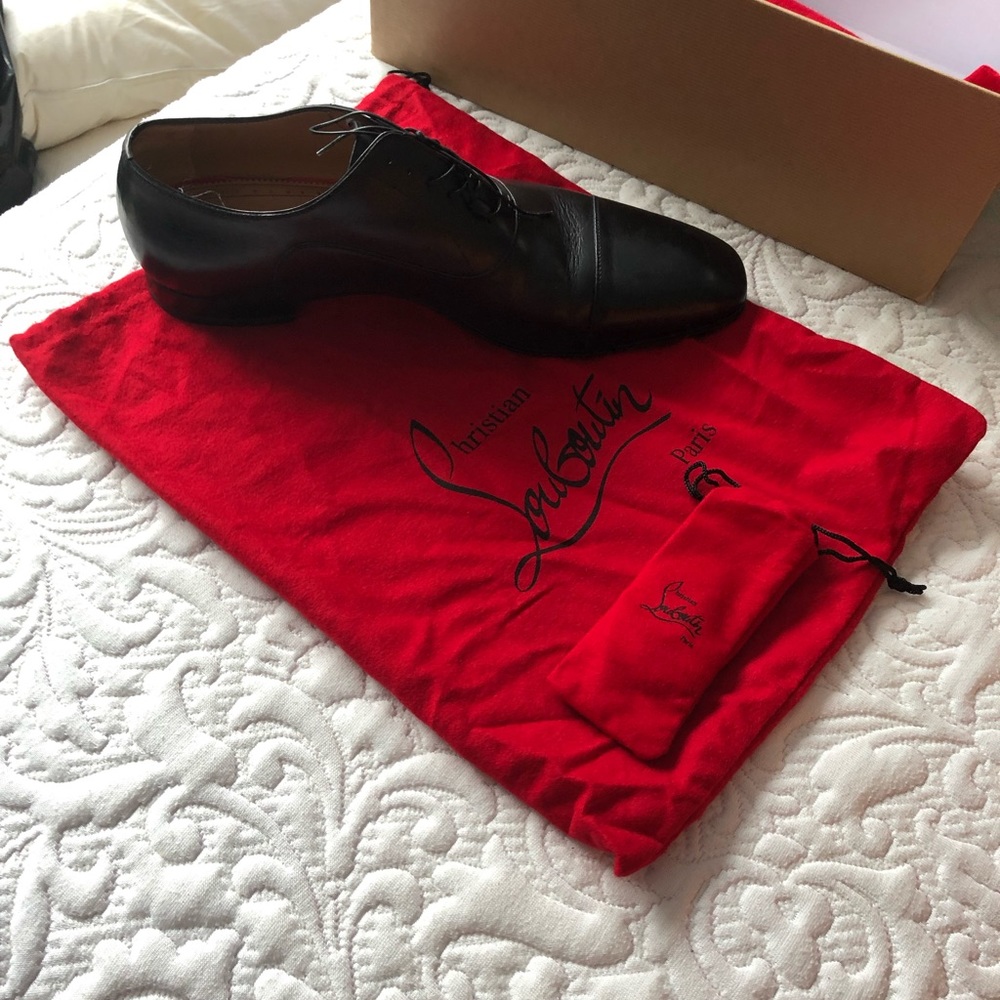 Dress shoes